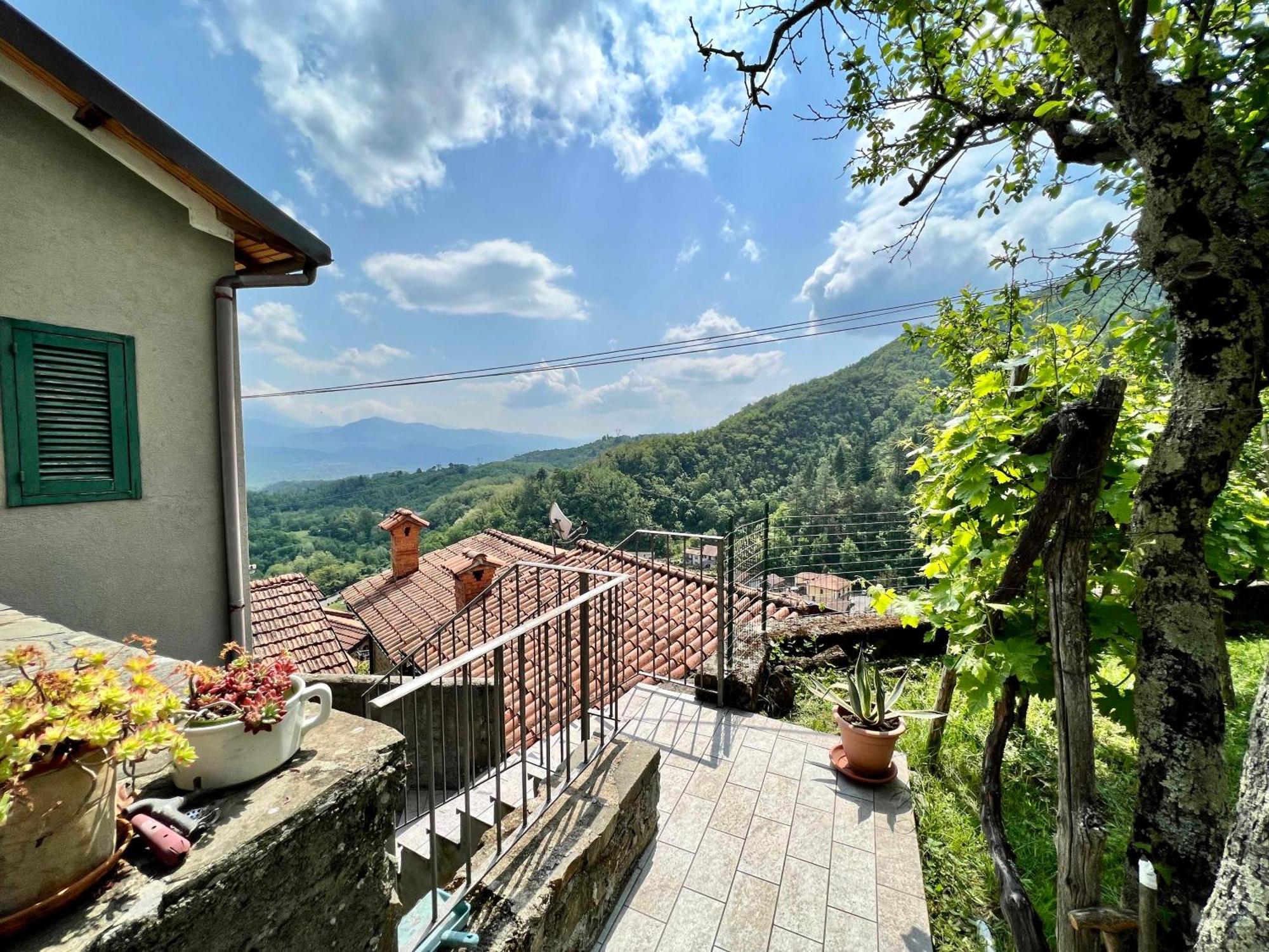 La Finestra Di Dante Apartment Mulazzo Екстериор снимка