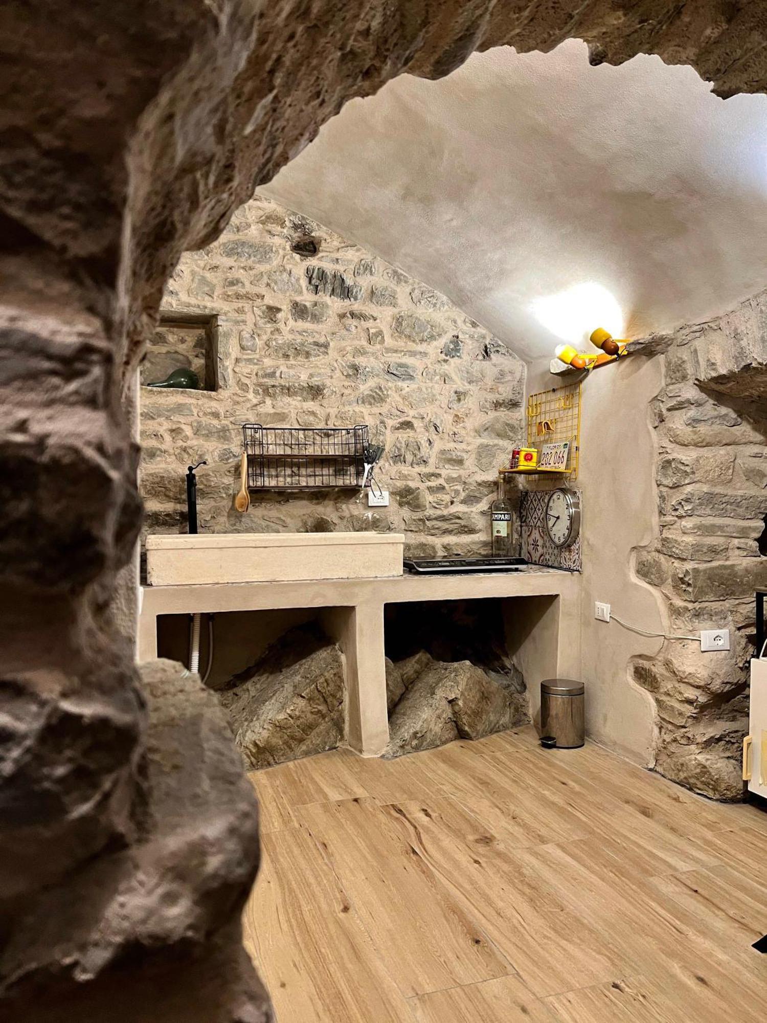 La Finestra Di Dante Apartment Mulazzo Екстериор снимка