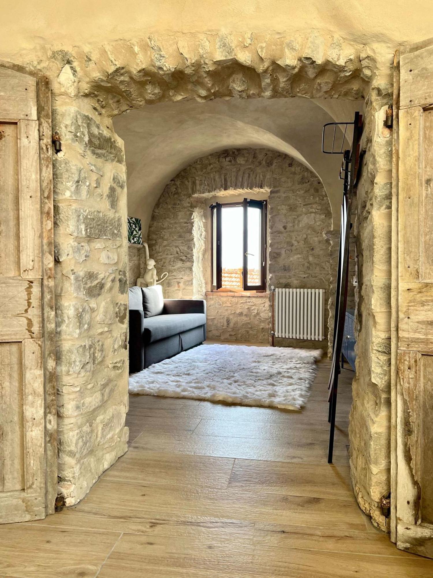 La Finestra Di Dante Apartment Mulazzo Екстериор снимка